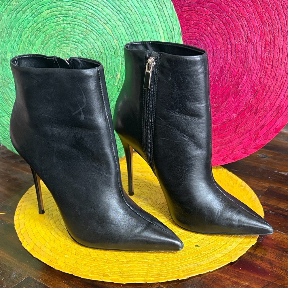 L'INTERVALLE Black Heeled Boots